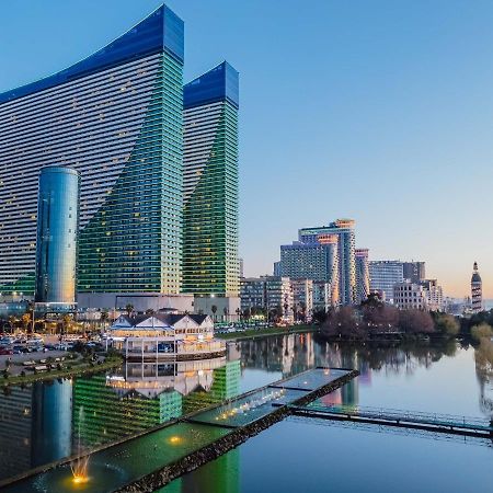 Апартаменты Комплекс Orbi Батуми Экстерьер фото